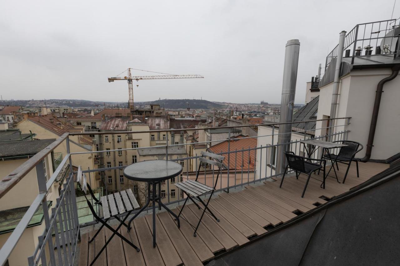 פראג Top Wenceslas Square Apartment מראה חיצוני תמונה