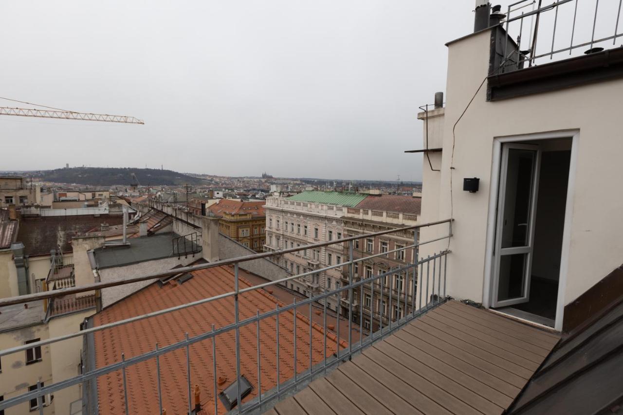 פראג Top Wenceslas Square Apartment מראה חיצוני תמונה