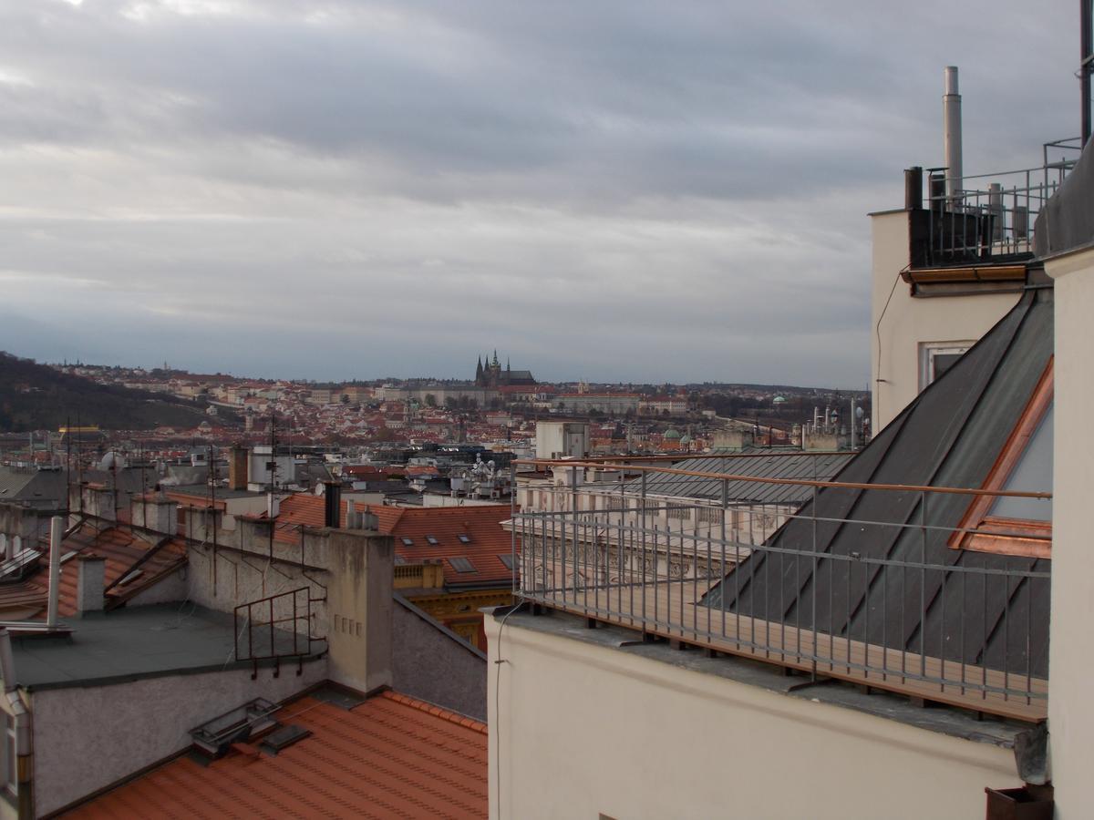 פראג Top Wenceslas Square Apartment מראה חיצוני תמונה
